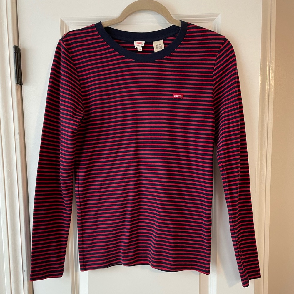Levi’s Long Sleeve Top